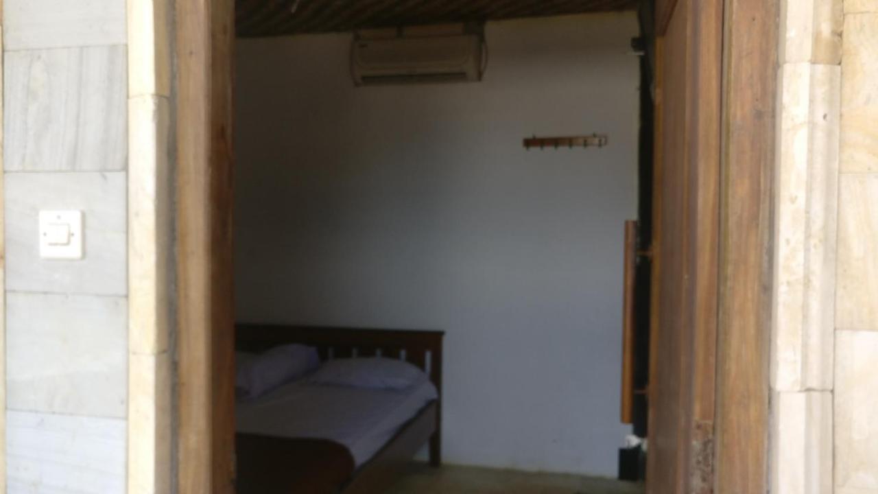 Hotel Kampoeng Drini Brono Exterior foto