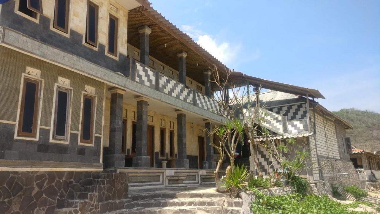 Hotel Kampoeng Drini Brono Exterior foto